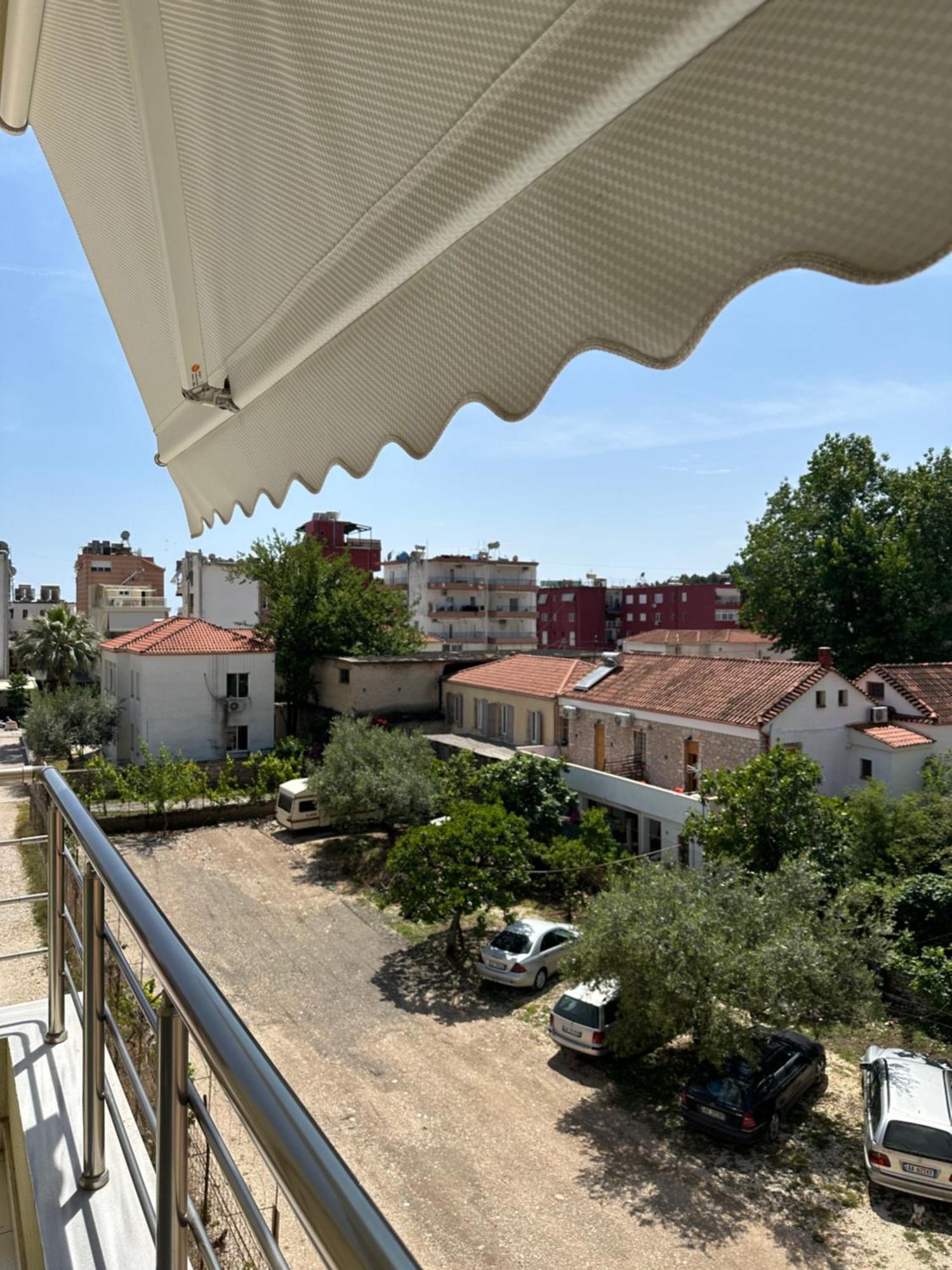 Apartments Piazza Himare Exterior foto