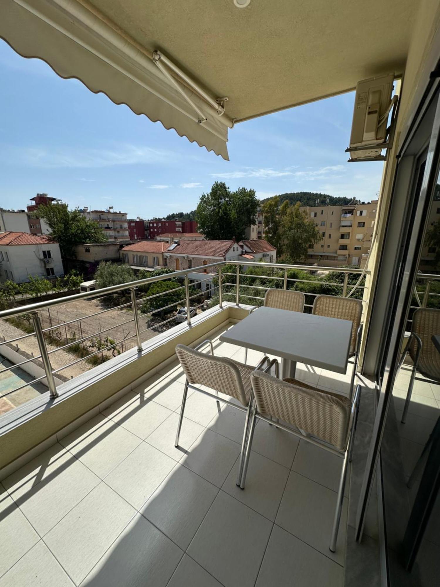 Apartments Piazza Himare Exterior foto